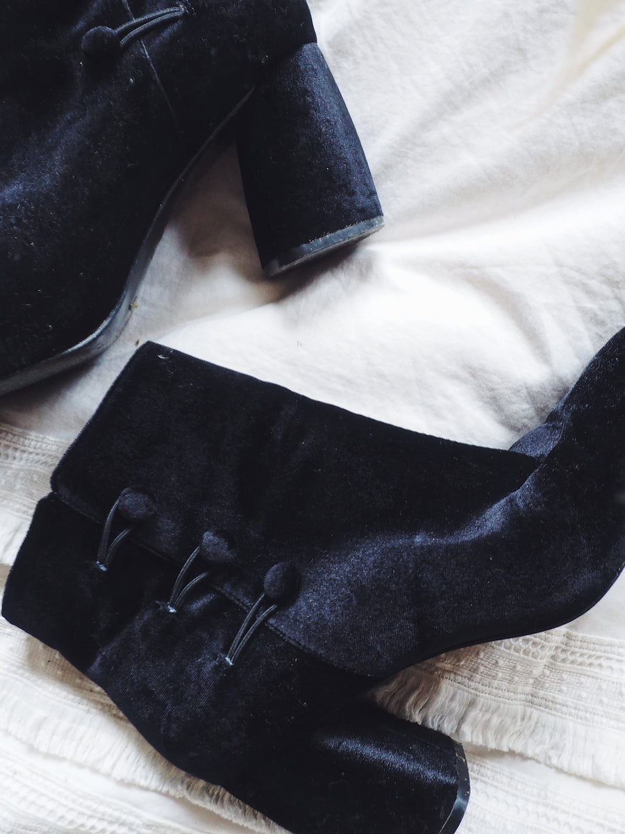 Nine west store velvet booties