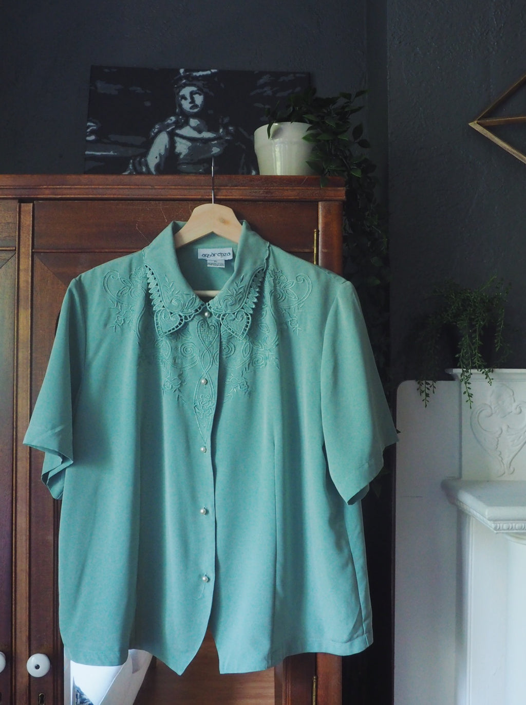 80s Soft Green Detailed Blouse