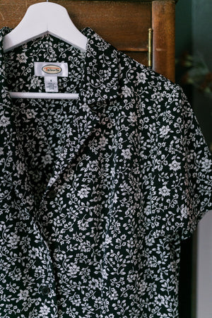 90s Black and Cream Floral Short-Sleeve Button Front Dress
