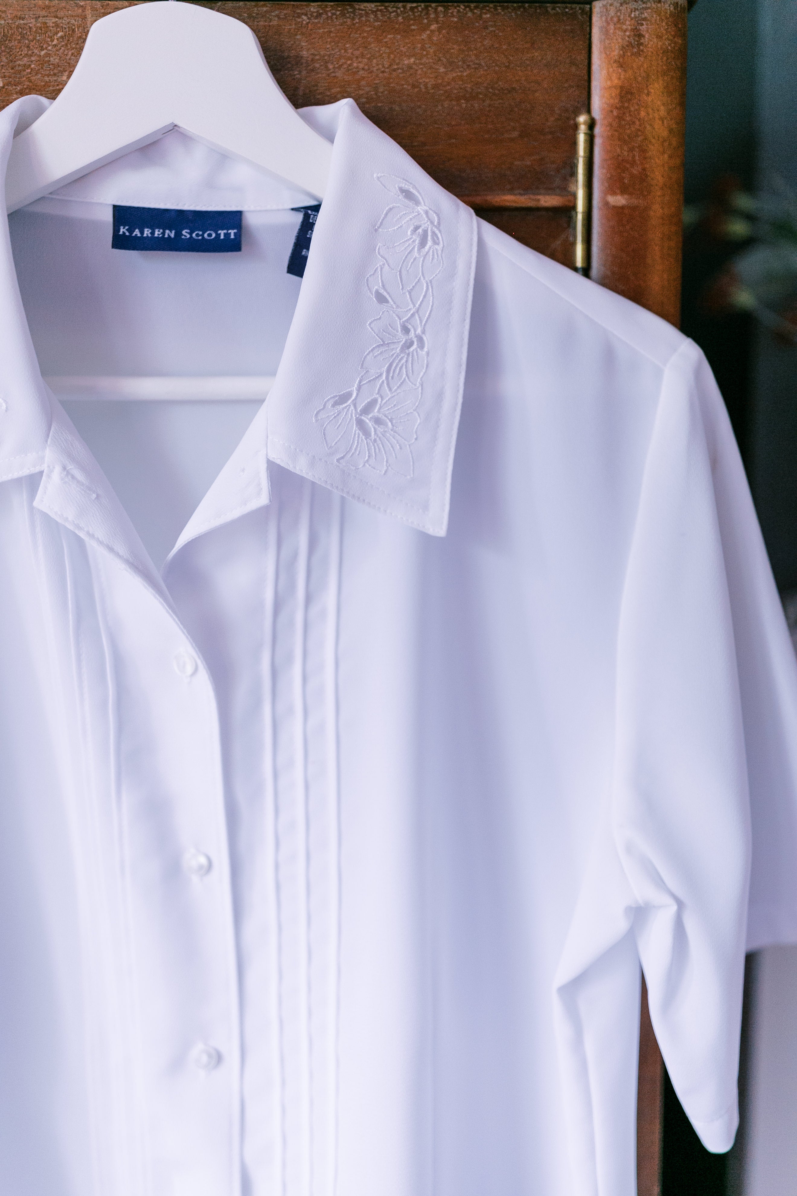 Vintage 100% Polyester Short-Sleeve White Blouse