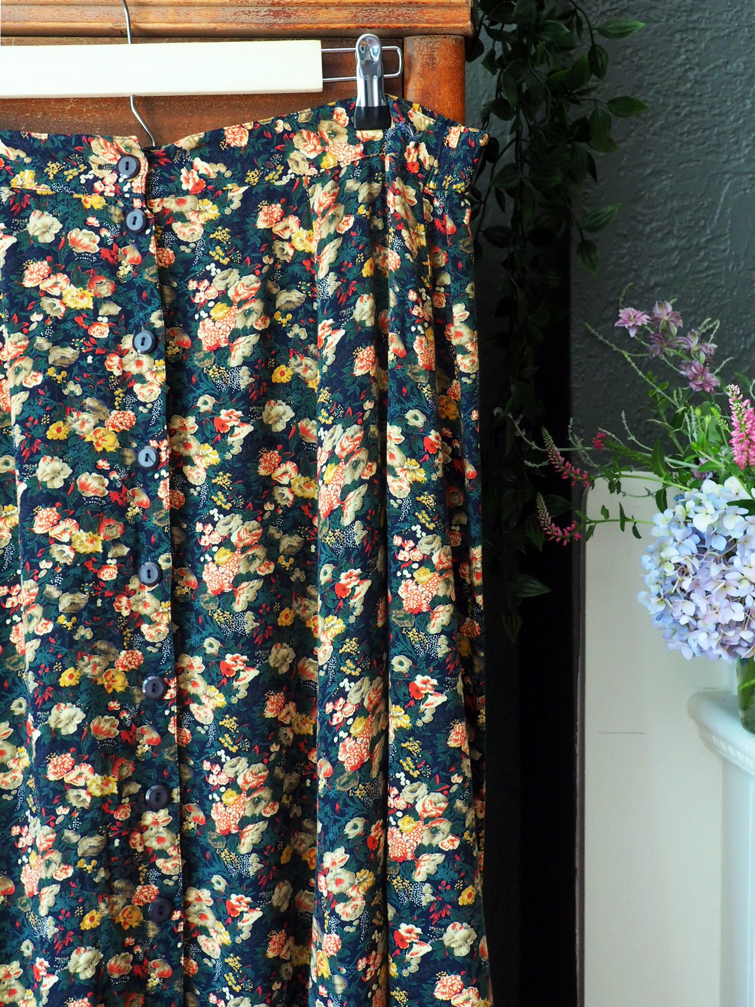 Vintage Dark Floral Button-Front Midi Skirt