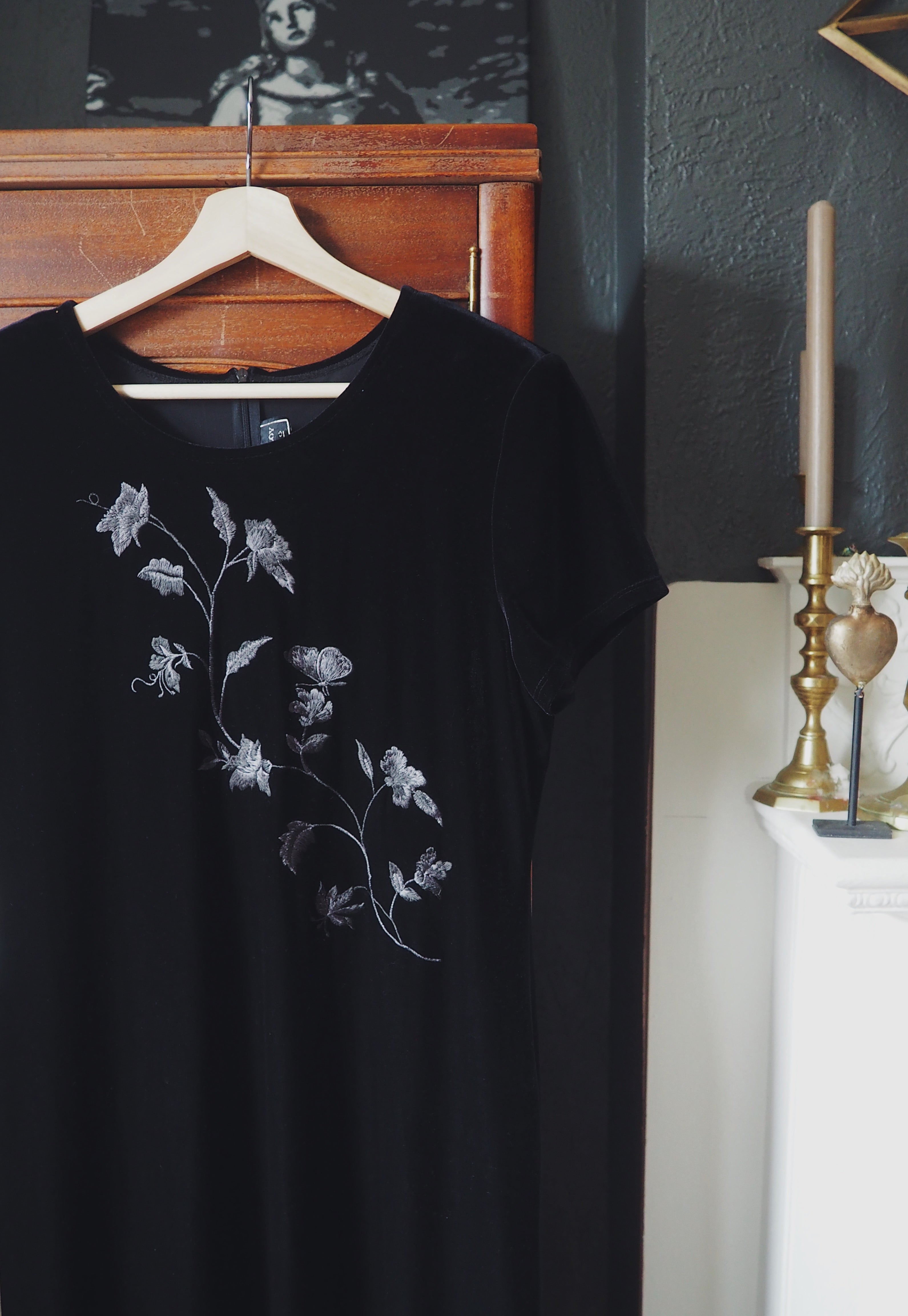 Black Velvet Embroidered Floor-Length Dress