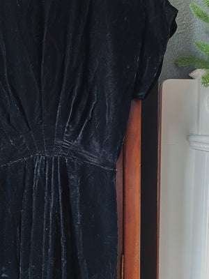 Vintage Short Sleeve Velvet Midi Dress