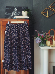 Vintage Navy Modern Graphic Print Pleated Skirt