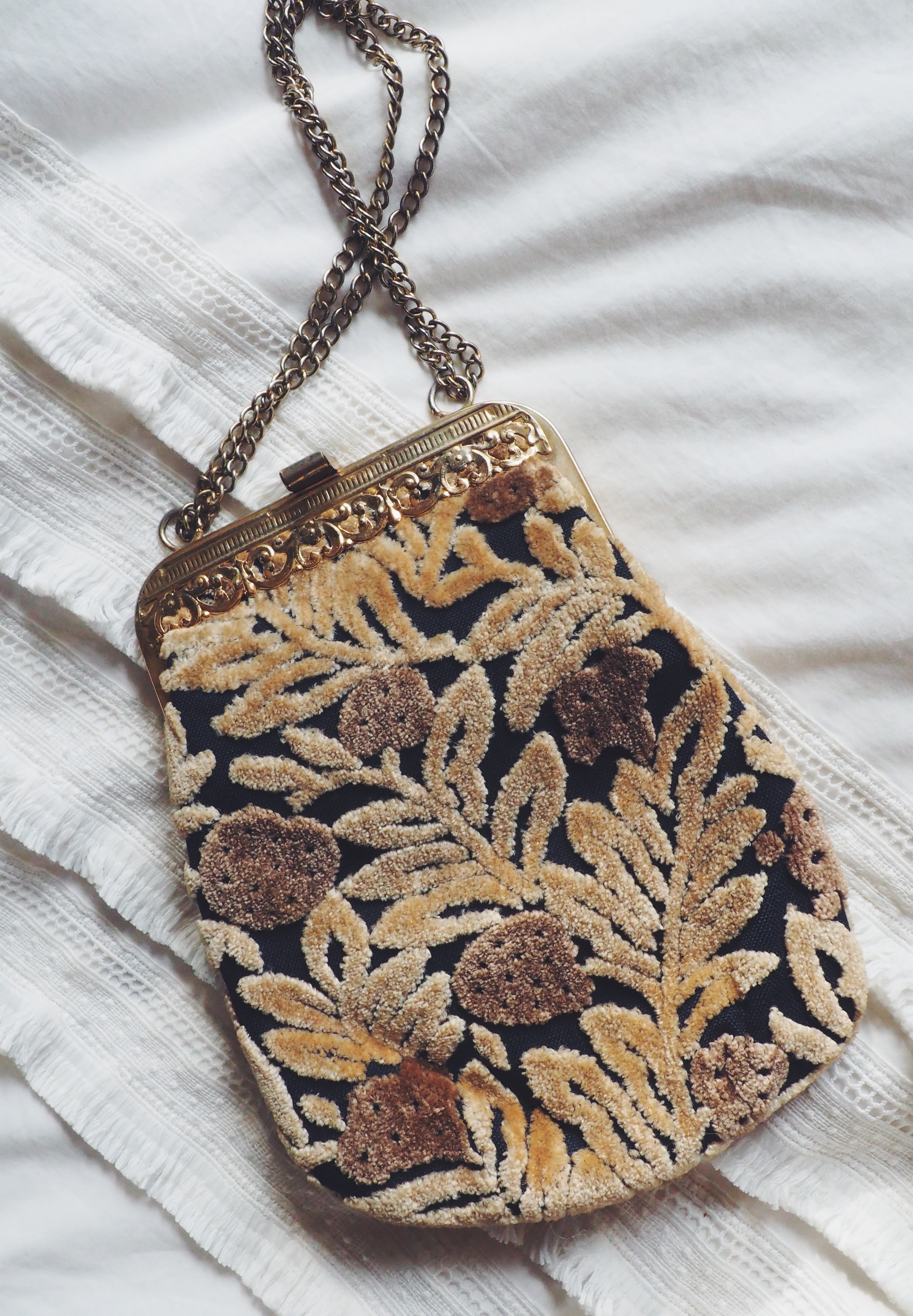 Vintage Brocade Chain Handbag