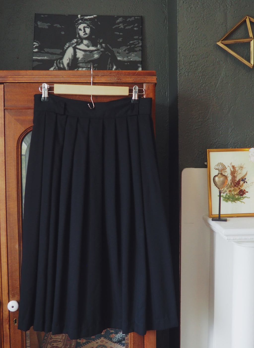 Vintage Made in the USA Pleated Black Midi Skirt