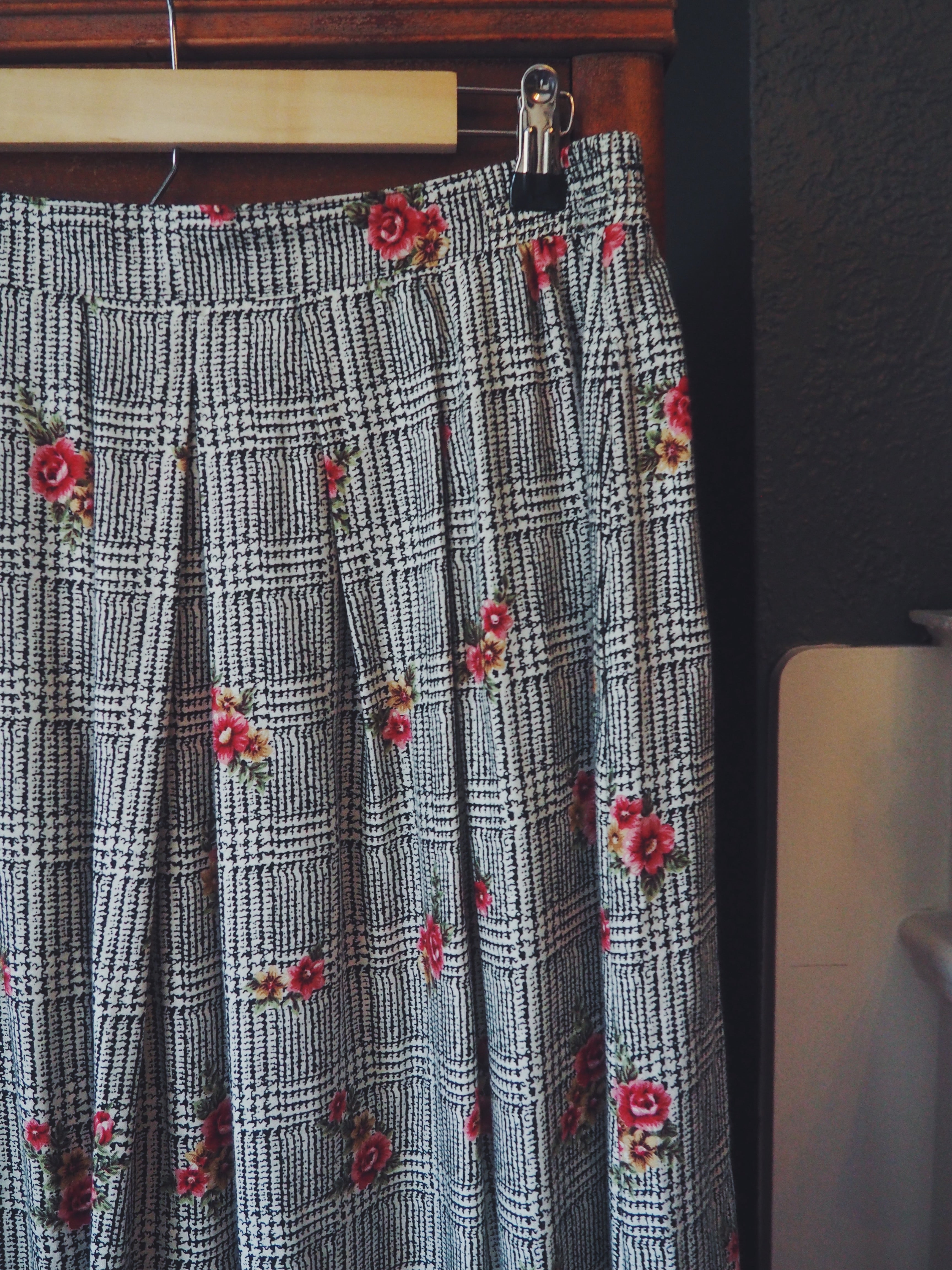 Vintage Made in the USA Floral Print Midi Skirt
