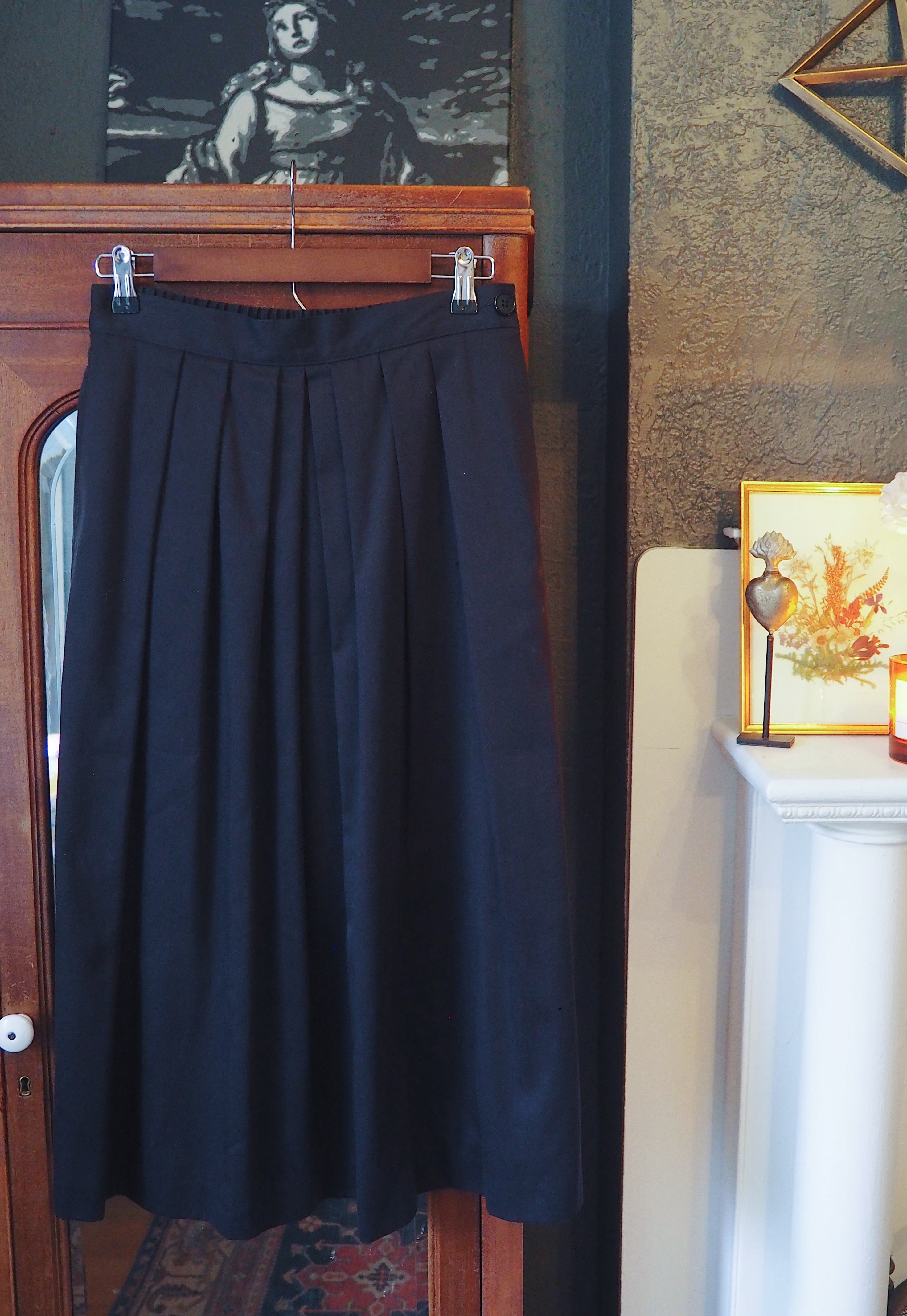 Vintage Black Pleated Midi Skirt