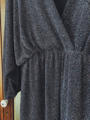 Maggie London Sparkly Long-Sleeve Midi Dress