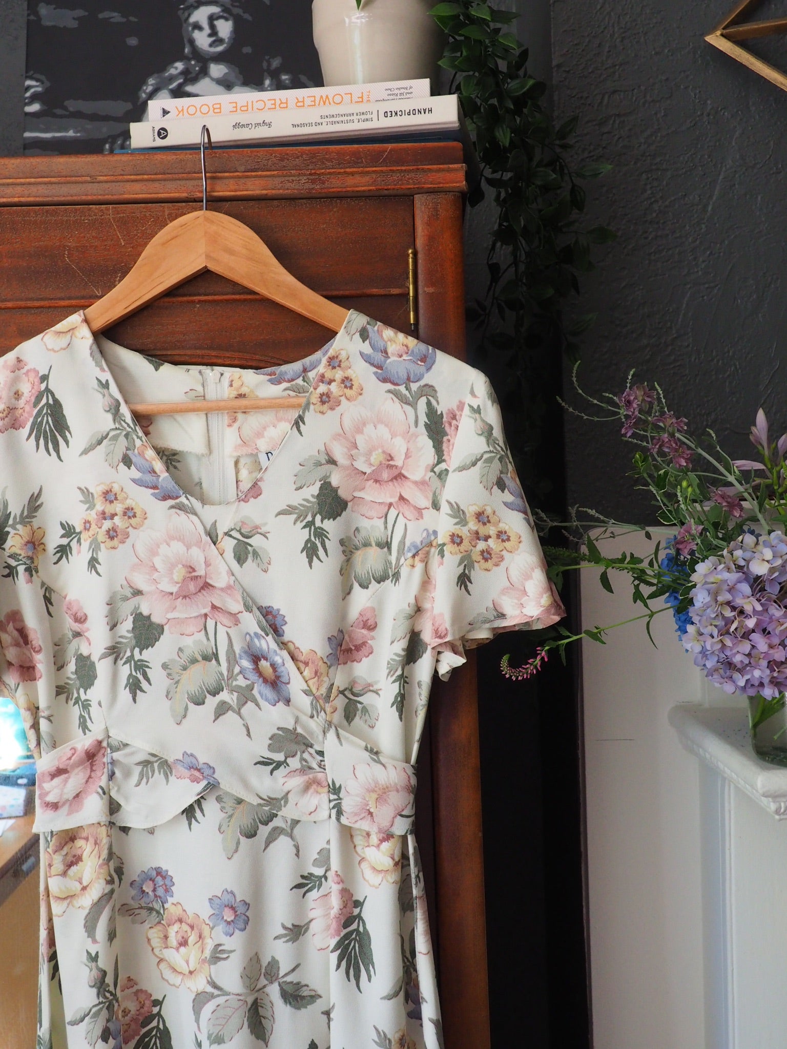 Vintage Cream Floral Midi Dress