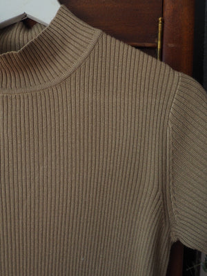 Vintage Beige Short-Sleeve Turtleneck