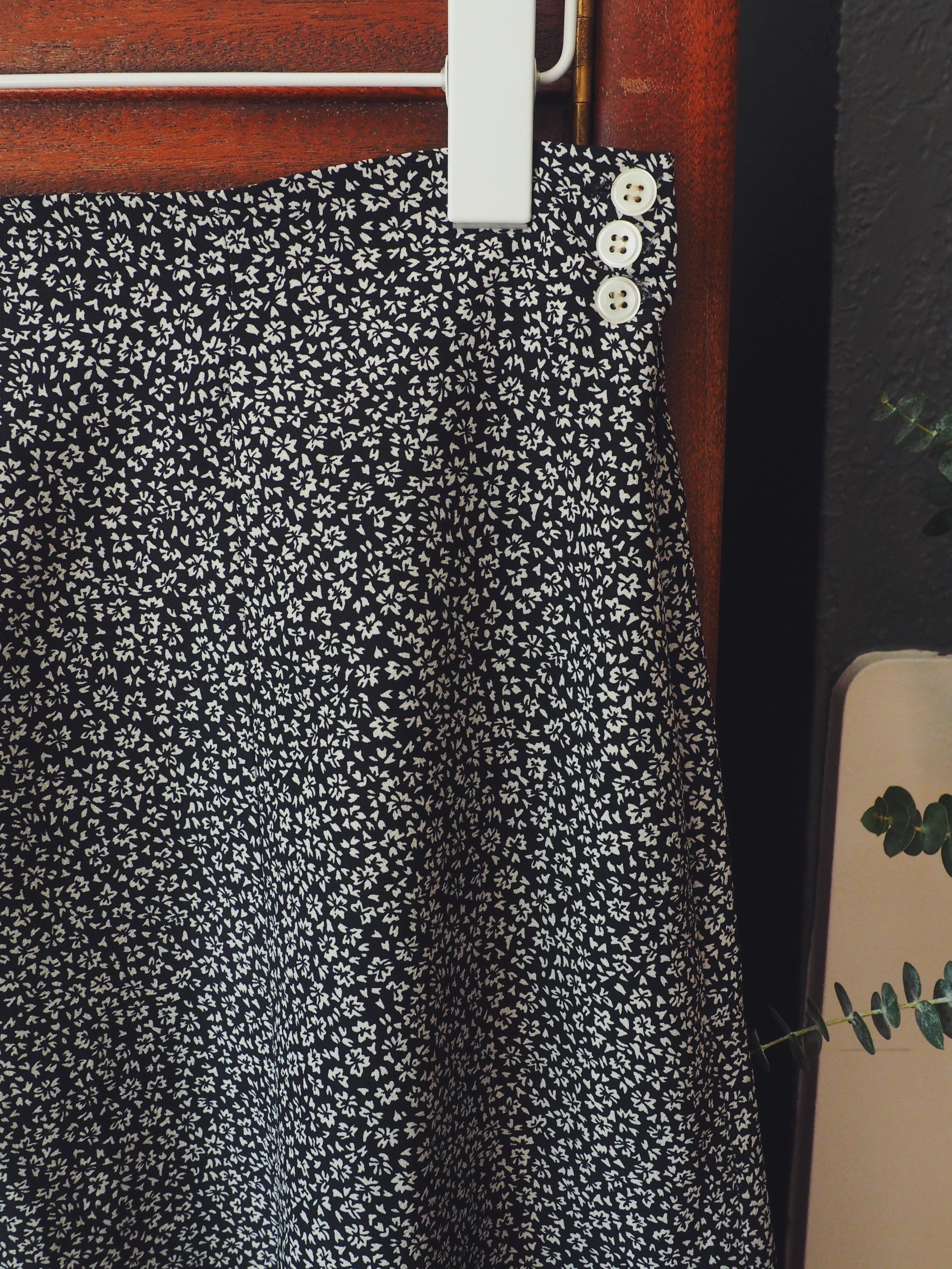 90s A-Line Floral Skirt