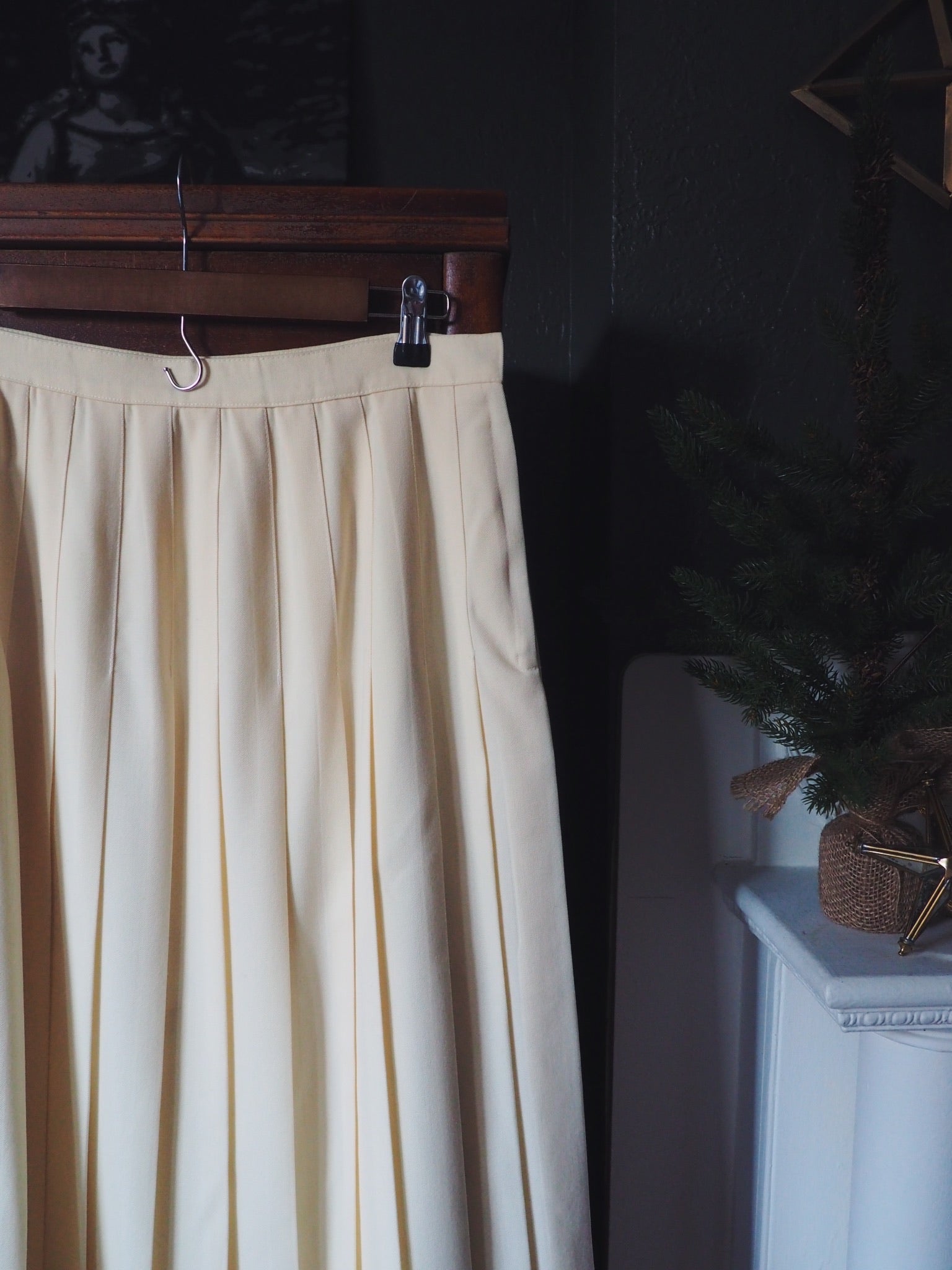 Vintage Wool Cream Pleated Midi