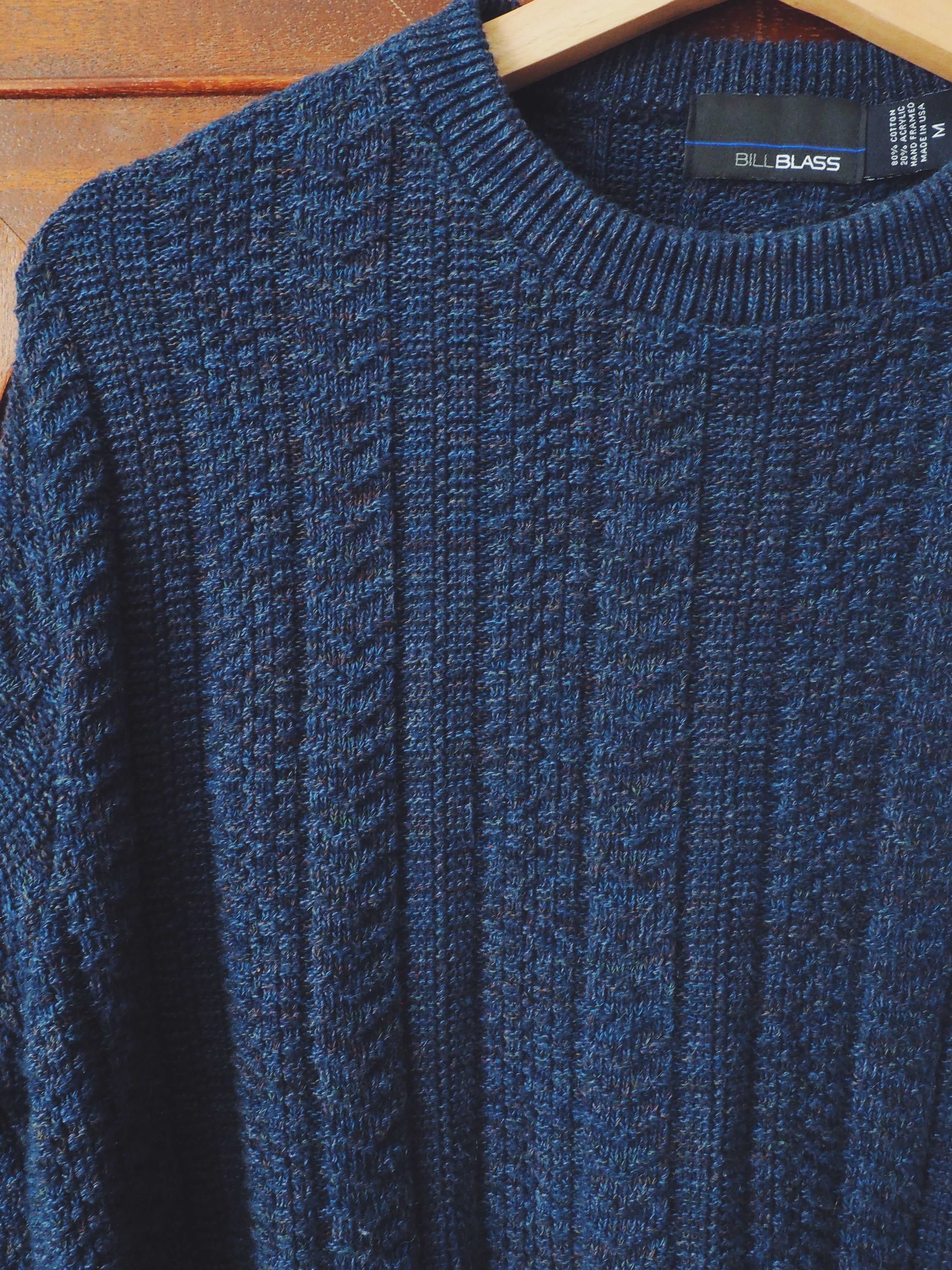 90s Men's Navy Cable-Knit Sweater