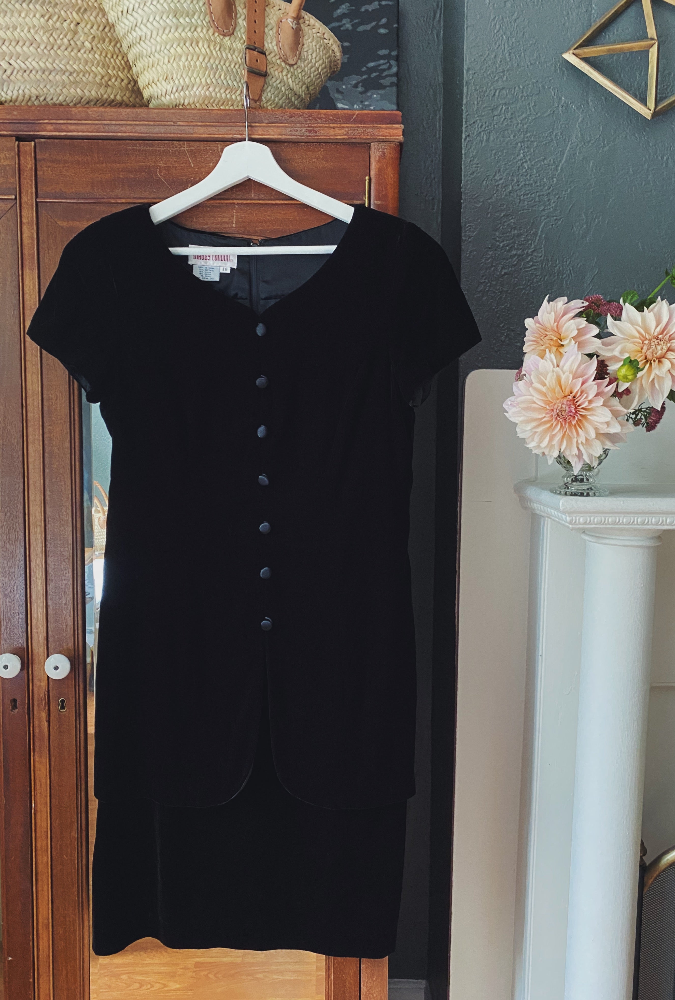 90s Black Velvet Fitted Midi Dress