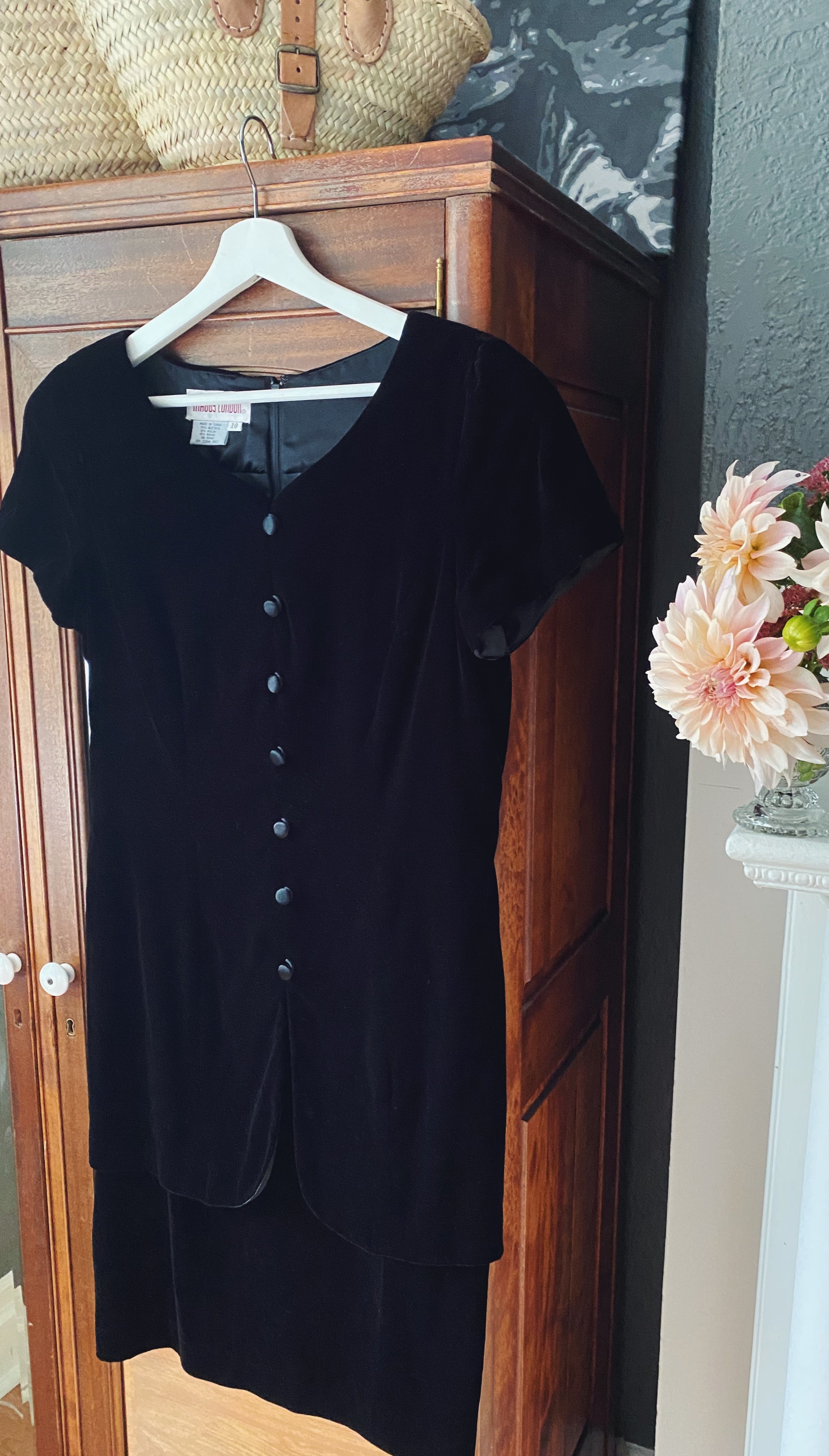 90s Black Velvet Fitted Midi Dress